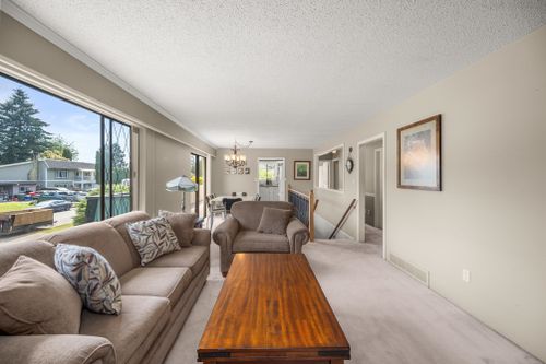 22101-canuck-crescent-west-central-maple-ridge-06 at 22101 Canuck Crescent, West Central, Maple Ridge