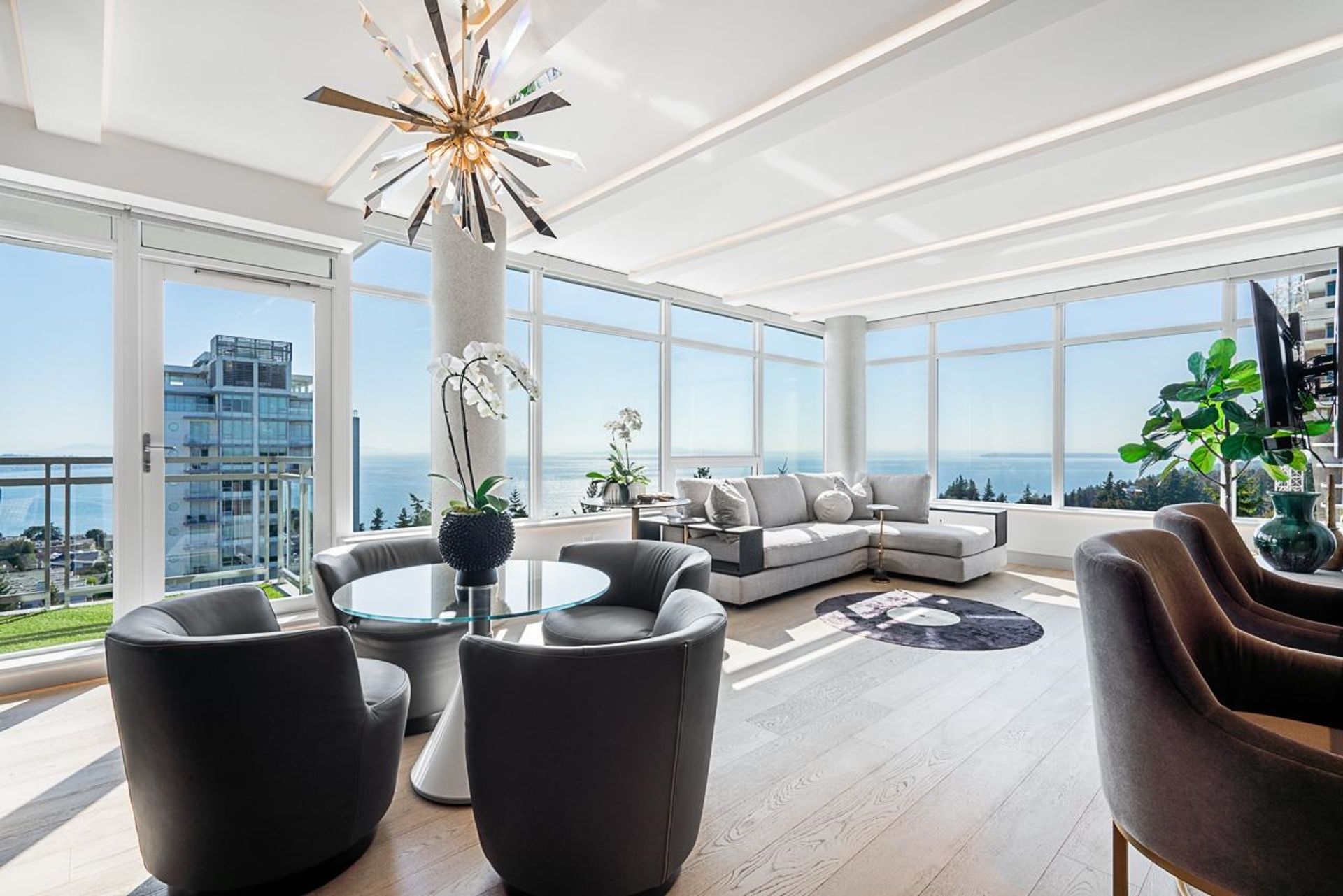 1402 - 15152 Russell Avenue, White Rock, South Surrey White Rock 