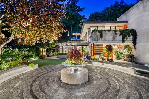 artgallerypic-1240-32512-2400x1600 at  The Labyrinth, South Surrey White Rock