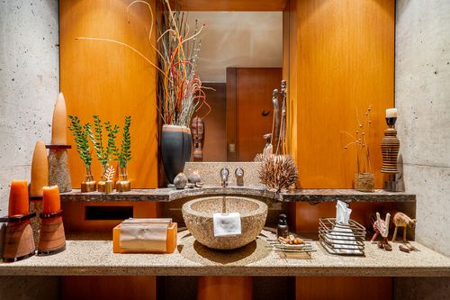 artgallerypic-1240-32513-2400x1600 at  The Labyrinth, South Surrey White Rock