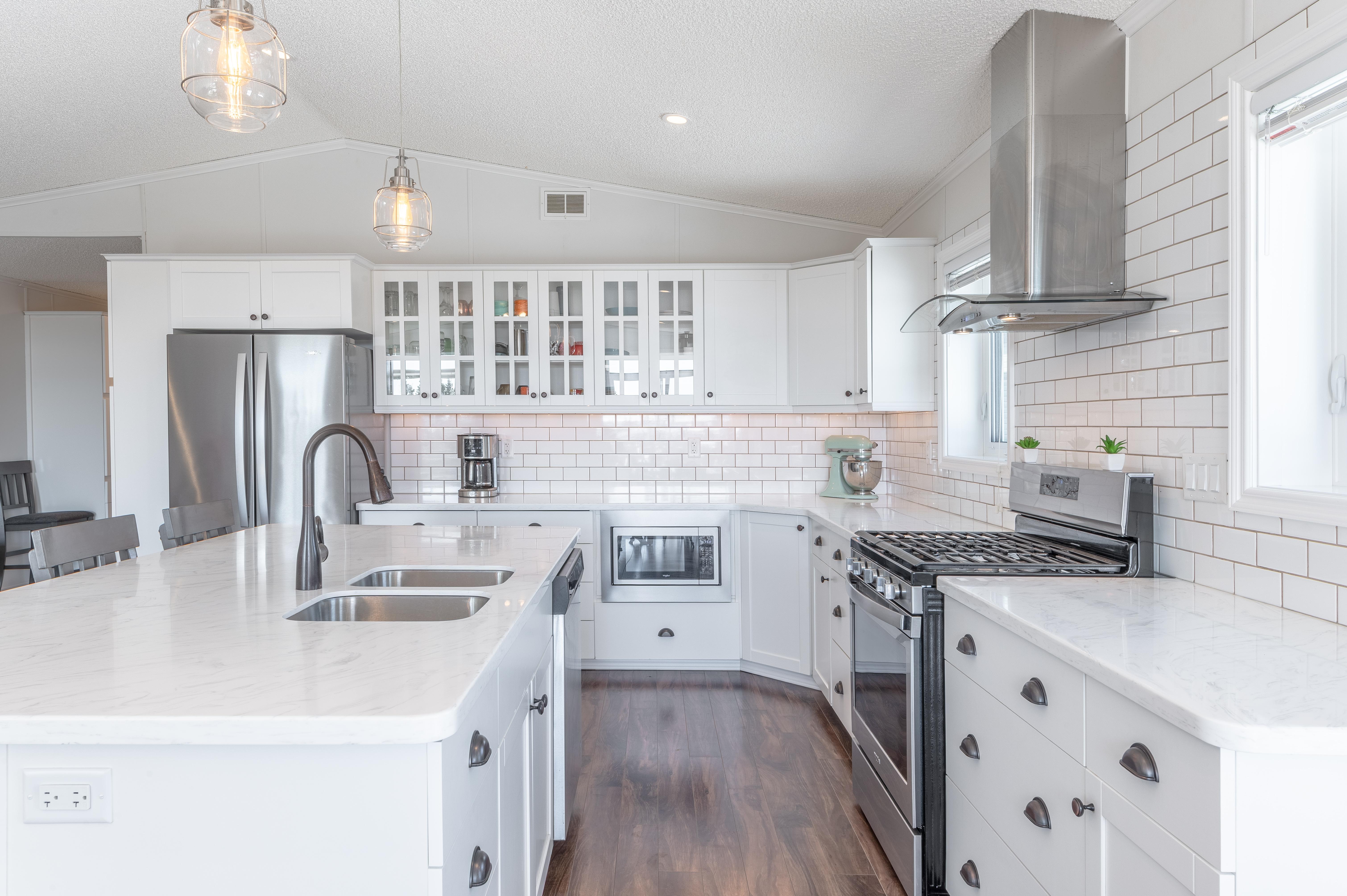 220 Hall Crescent, Lakeshore, Yellowknife 2