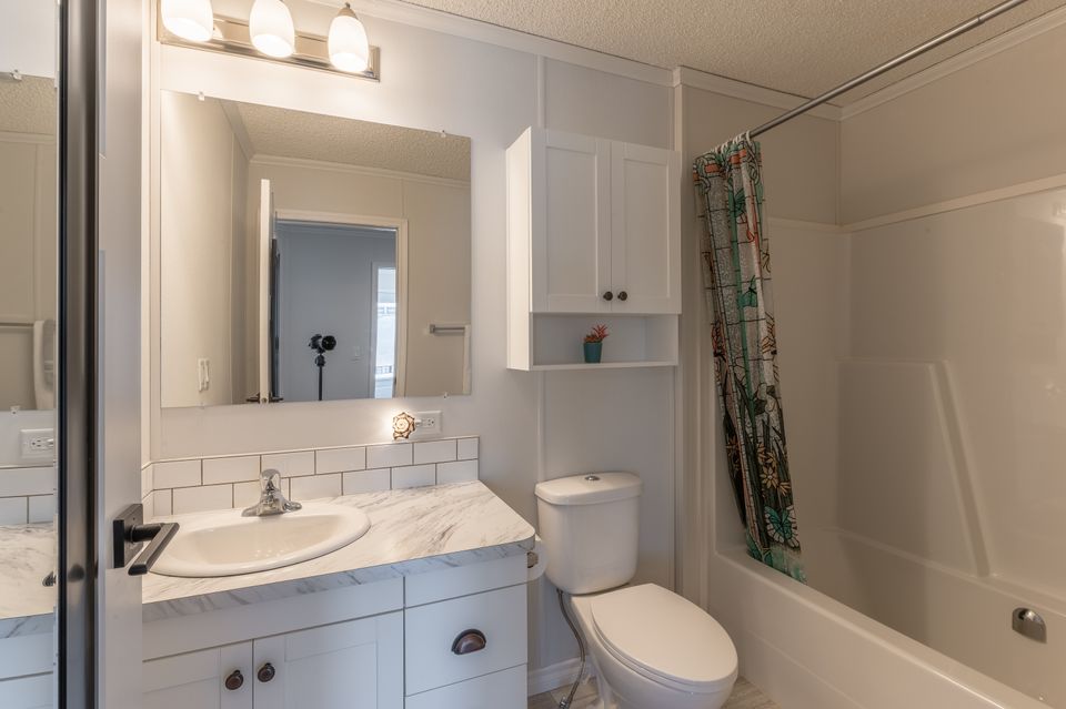 220-hall-crescent-hdr-10 at 220 Hall Crescent, Lakeshore, Yellowknife