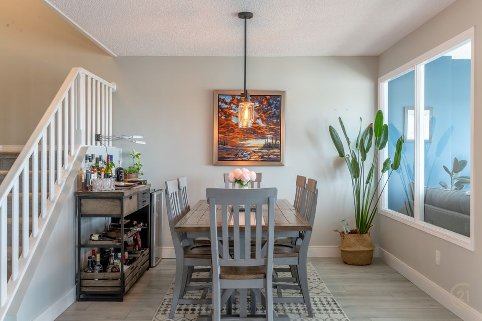 Dining area at 1701 - 5018 49th Street, Downtown, Yellowknife