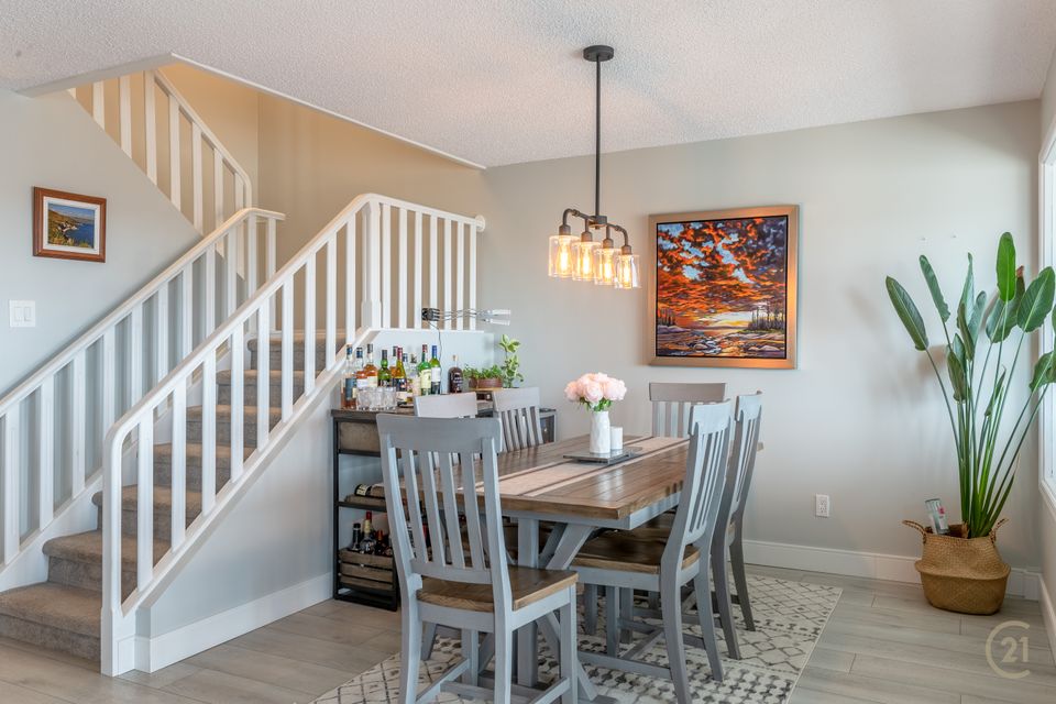 Dining area at 1701 - 5018 49th Street, Downtown, Yellowknife