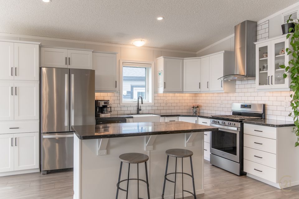 226 Hall Crescent, Kam Lake, Yellowknife (5880)