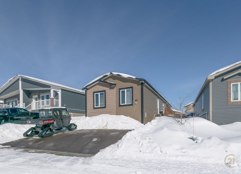 165-hall-crescent-hdr-22 at 165 Hall Crescent, Lakeshore, Yellowknife