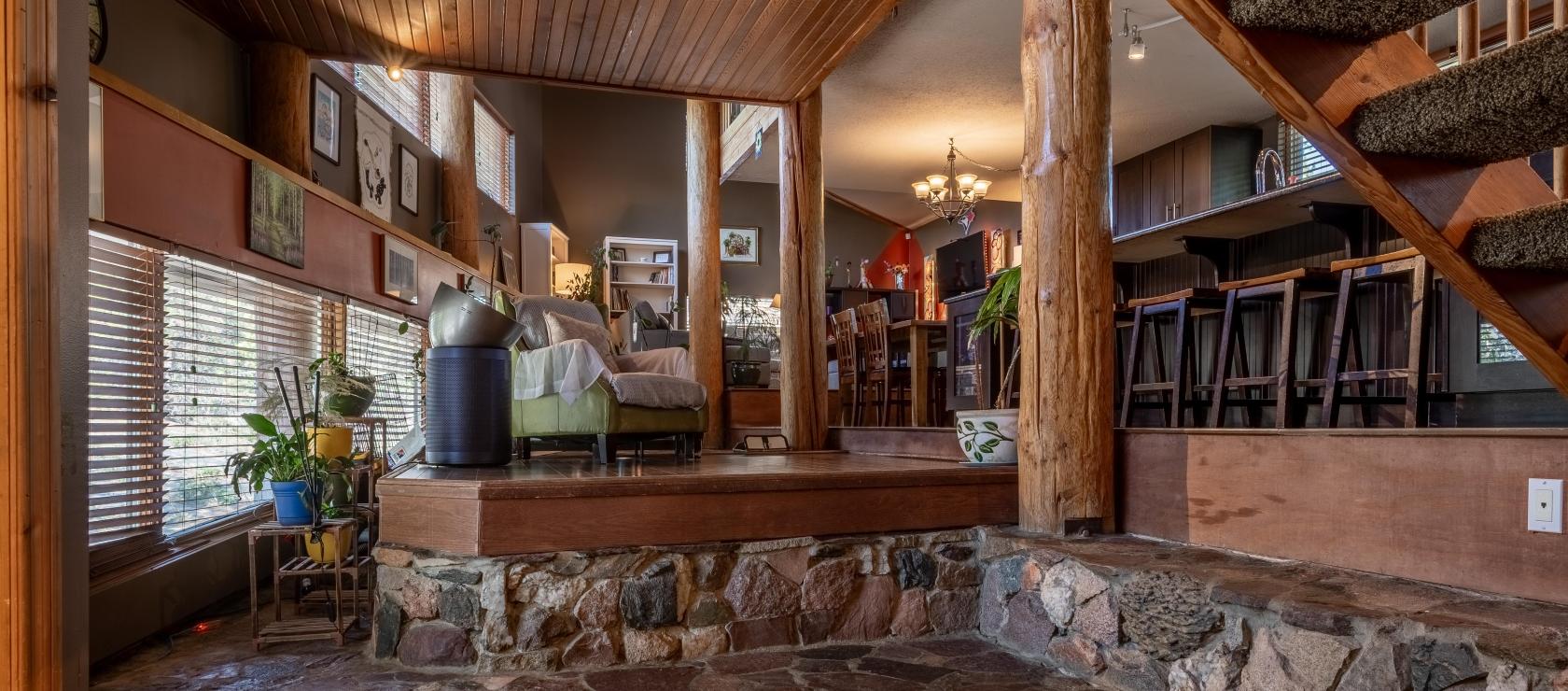 1 - 5616 50th Avenue, Downtown, Yellowknife 2