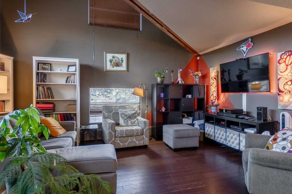 1-5616-50th-avenue-hdr-13 at 1 - 5616 50th Avenue, Downtown, Yellowknife