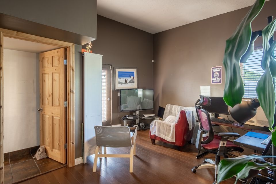 1-5616-50th-avenue-hdr-17 at 1 - 5616 50th Avenue, Downtown, Yellowknife