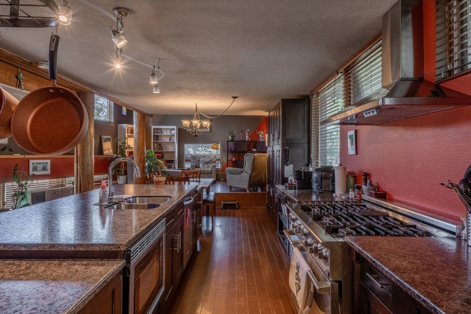 1-5616-50th-avenue-hdr-6 at 1 - 5616 50th Avenue, Downtown, Yellowknife