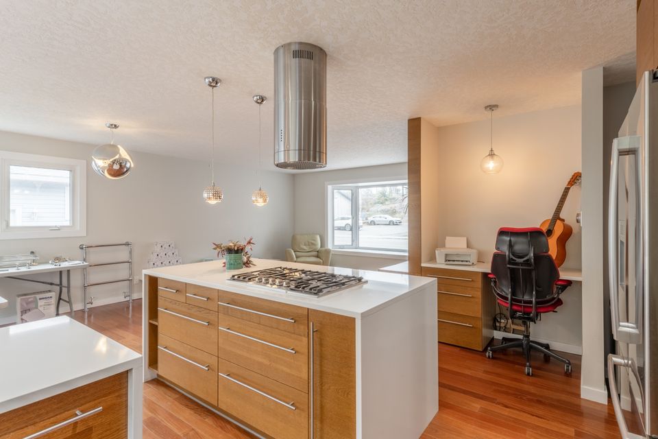 5605-51a-avenue-hdr-16 at 5606 51 A Avenue, Downtown, Yellowknife