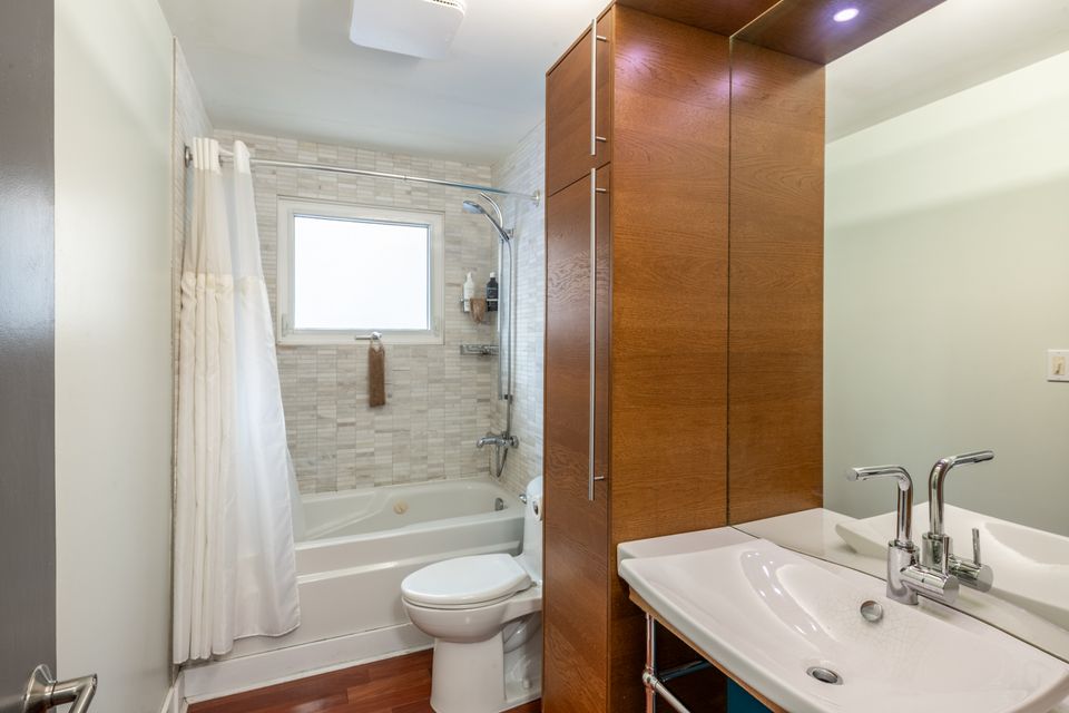 5605-51a-avenue-hdr-18 at 5606 51 A Avenue, Downtown, Yellowknife