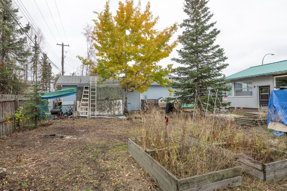 5605-51a-avenue-hdr-25 at 5606 51 A Avenue, Downtown, Yellowknife