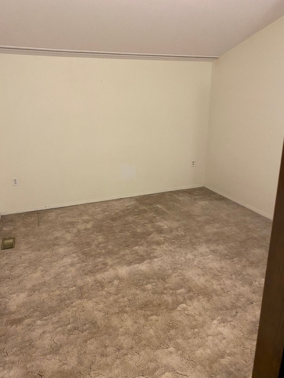 img-5859 at 4A Sahcho Avenue, Norman Wells