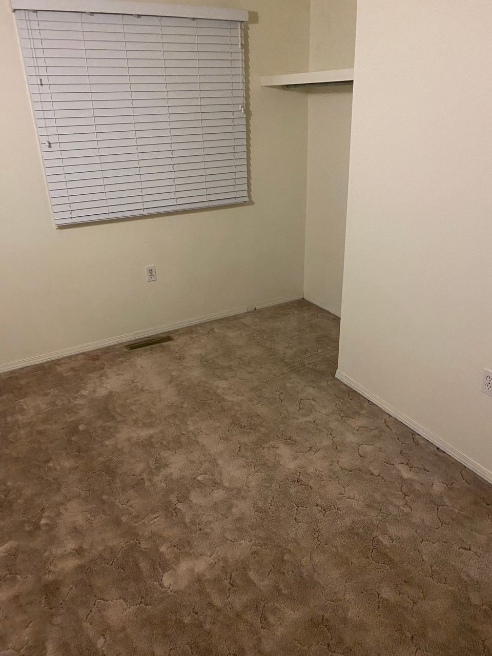 img-5861 at 4A Sahcho Avenue, Norman Wells