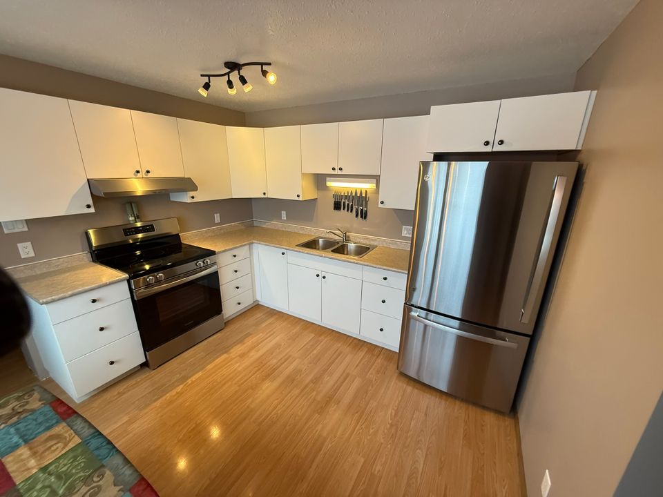 Kitchen (2) at 48042 Mackenzie Highway, Hay River