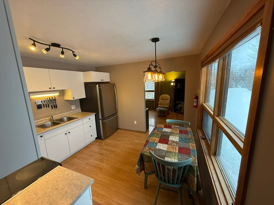 Kitchen (1) at 48042 Mackenzie Highway, Hay River