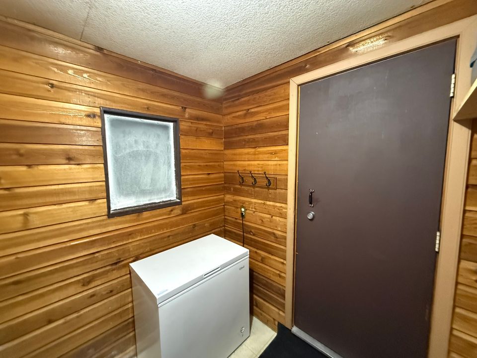 Front Porch (2) at 48042 Mackenzie Highway, Hay River