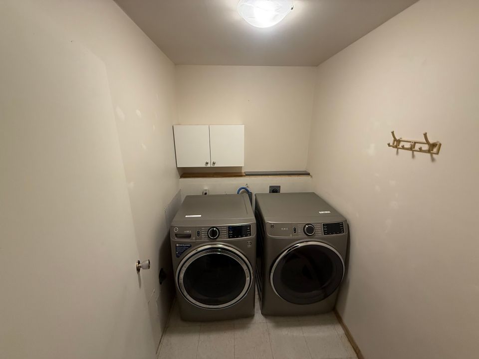 Laundry room at 48042 Mackenzie Highway, Hay River