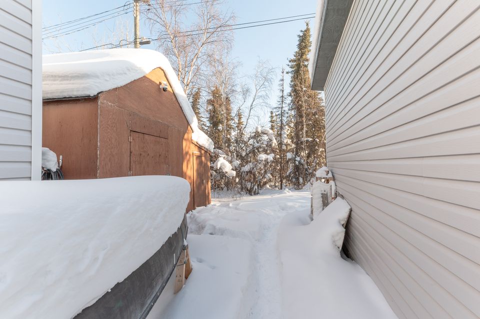 172-jeske-crescent-hdr-28 at 142 Jeske Crescent, Range Lake, Yellowknife