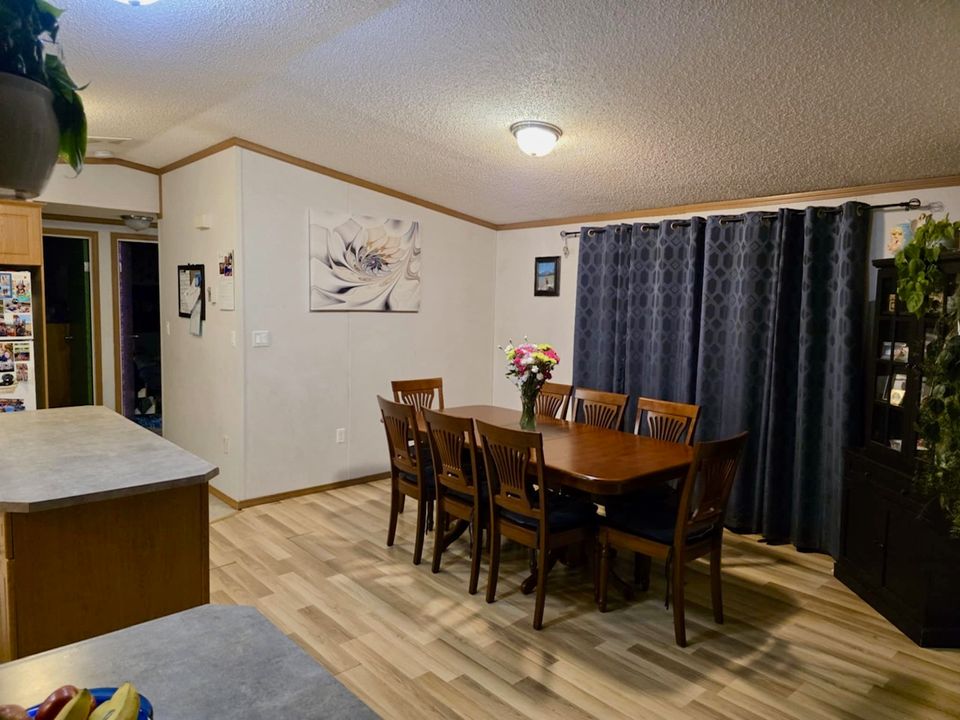 attcksg9b-lltelpwber99gzts7sxkmw_fceei00j5xl1y at 52 Caribou Crescent, Fort Smith