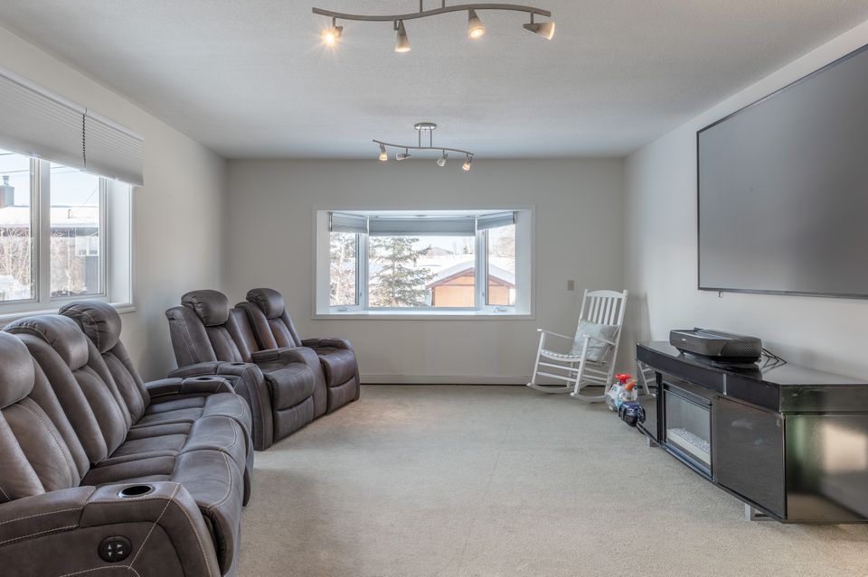 2-glowach-court-hdr-10 at 2 Glowach Court, Frame Lake, Yellowknife