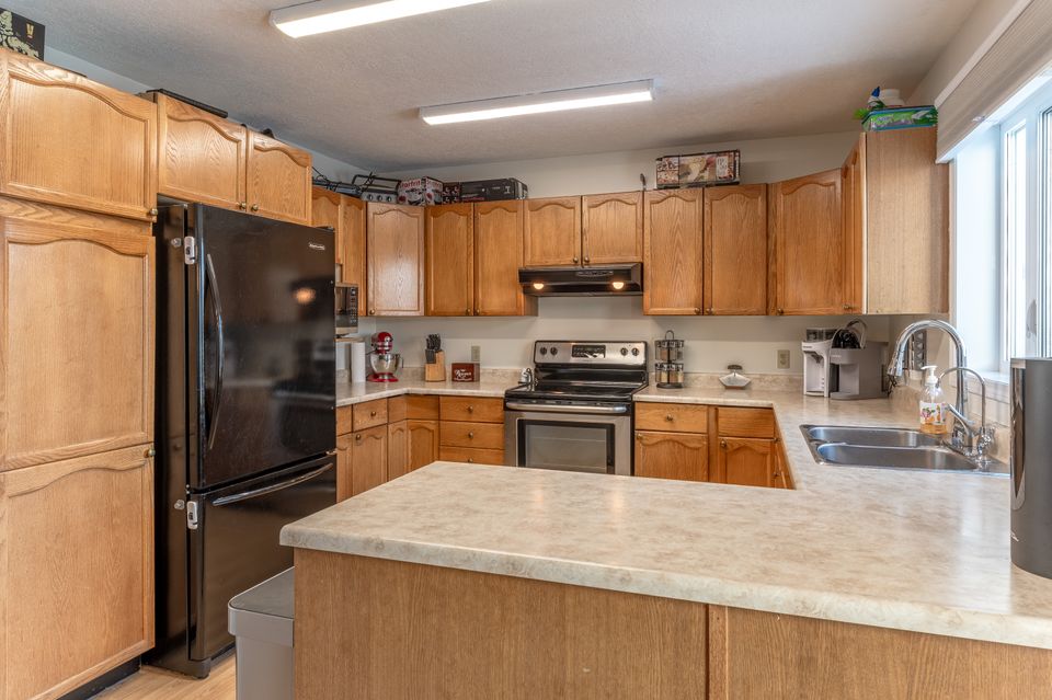 2-glowach-court-hdr-2 at 2 Glowach Court, Frame Lake, Yellowknife