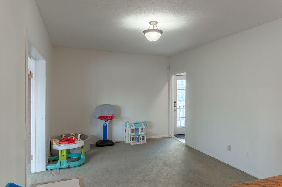 2-glowach-court-hdr-8 at 2 Glowach Court, Frame Lake, Yellowknife