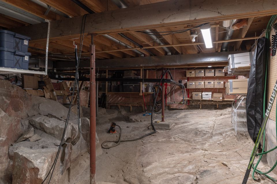 9-england-crescent-hdr-36 at 9 England Crescent, Frame Lake South, Yellowknife