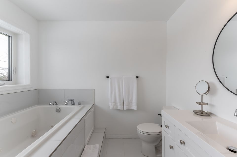 6-daniels-court-hdr-17 at 6 Daniels Court, Frame Lake, Yellowknife