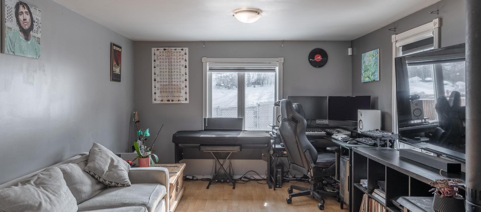 4205 49a Avenue, Downtown, Yellowknife 2