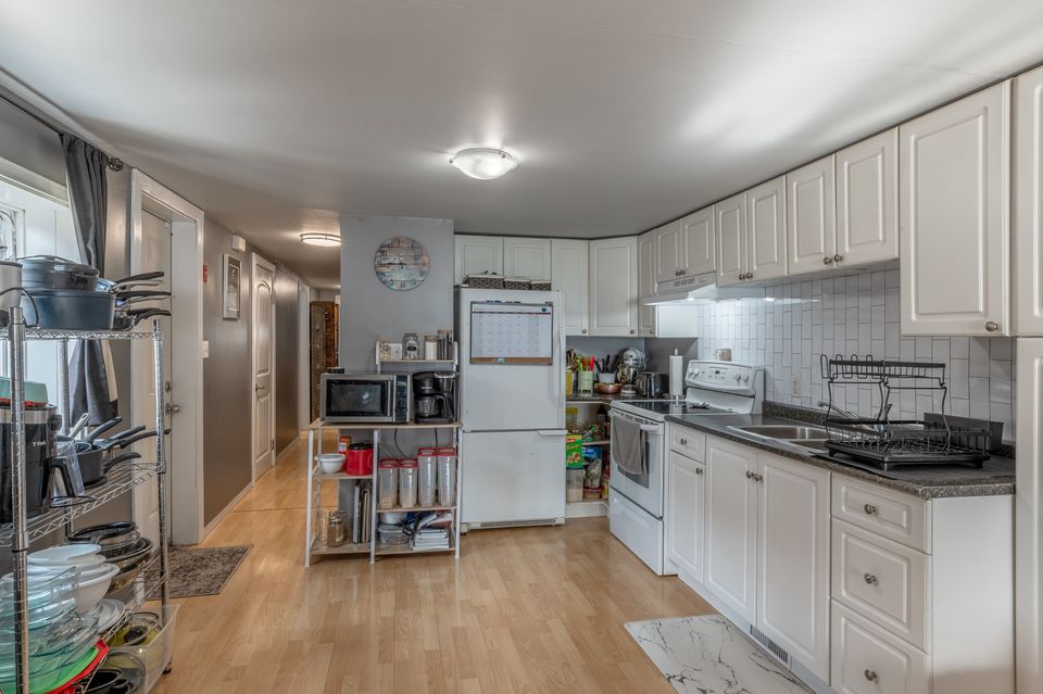 4205-49a-trails-end-hdr-3 at 4205 49a Avenue, Downtown, Yellowknife