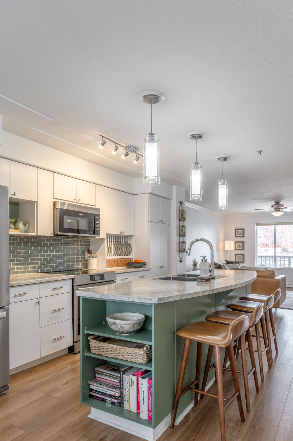 1-4924-43rd-street-hdr-11 at 1 4924 43rd Street, Downtown, Yellowknife