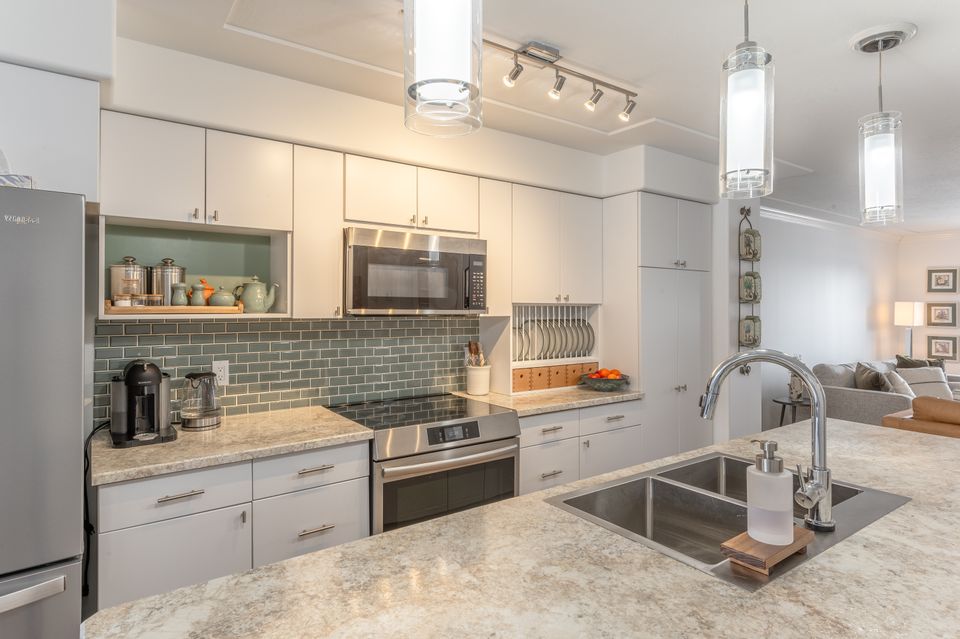 1-4924-43rd-street-hdr-6 at 1 4924 43rd Street, Downtown, Yellowknife