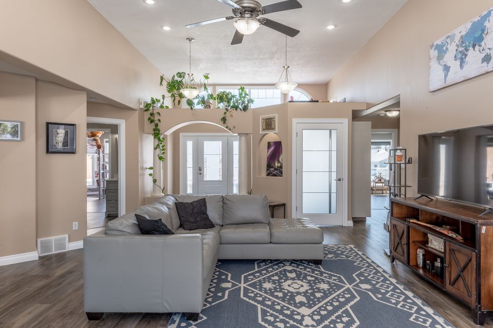 9-ballantyne-court-hdr-15 at 9 Ballantyne Court, Niven, Yellowknife