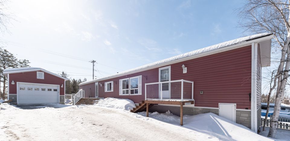 238-borden-drive-hdr-19 at 238 Borden Drive, Range Lake, Yellowknife