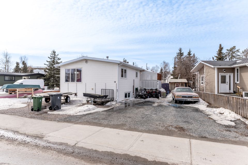 10-taylor-road-hdr-30 at 10 Taylor Road, Forrest Drive, Yellowknife