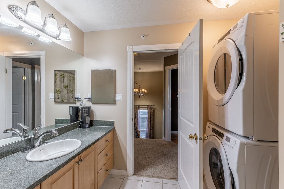 Main Bathroom 1 at B - 107 Driscoll Road, Niven, Yellowknife