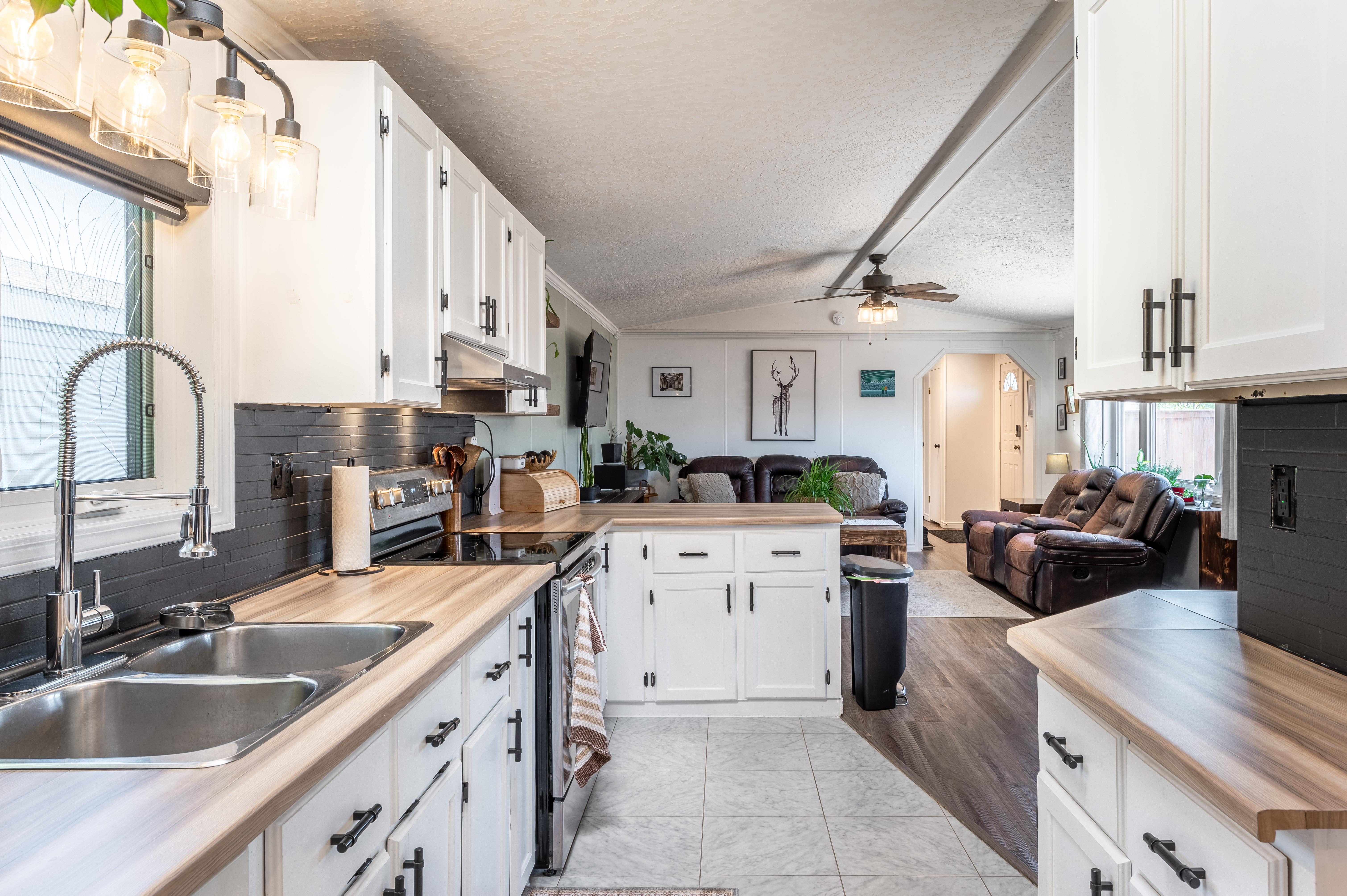 166 Wilkinson Crescent, Range Lake, Yellowknife 2