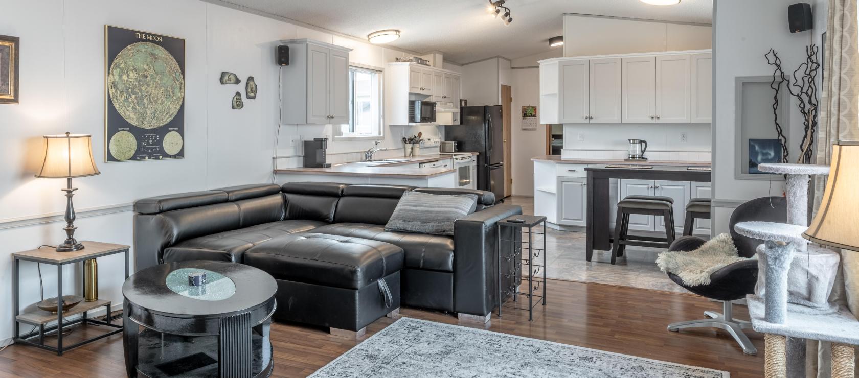 6 Larocque Crescent, Frame Lake, Yellowknife 2