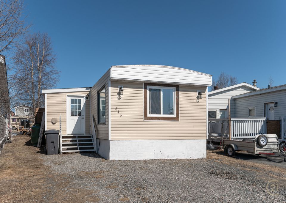 315-bellanca-avenue-hdr-17 at 315 Bellanca Avenue, All Areas, Yellowknife