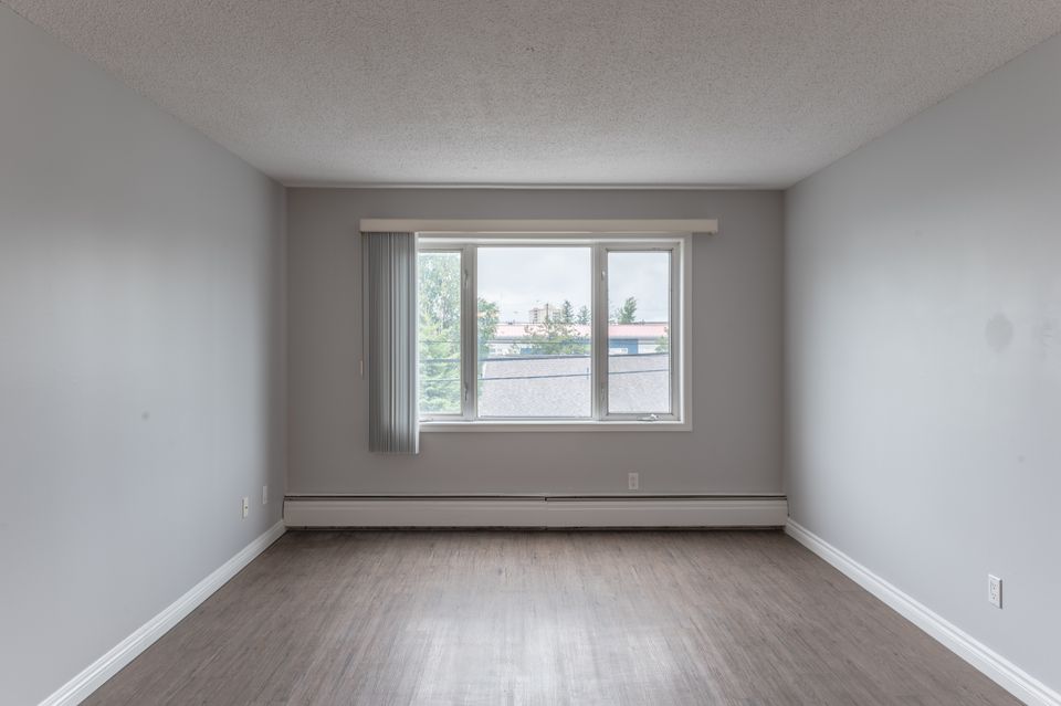 204-dorset-hdr-4 at 204 - 5124 53 Street, Downtown, Yellowknife