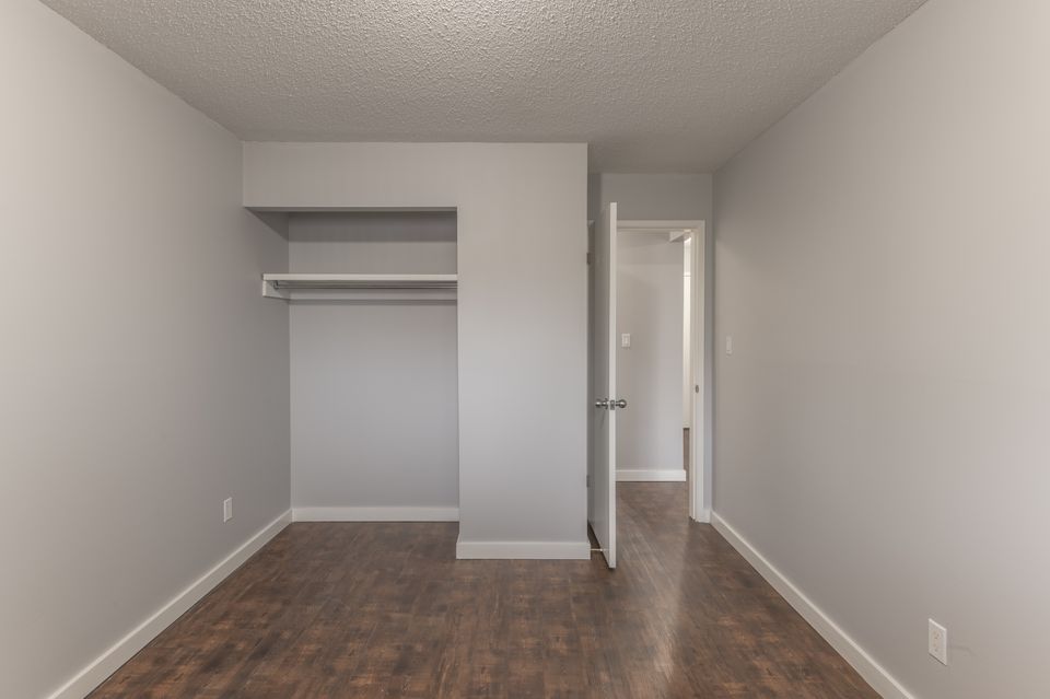 207-dorset-hdr-7 at 207 - 5123 53 Street, Downtown, Yellowknife