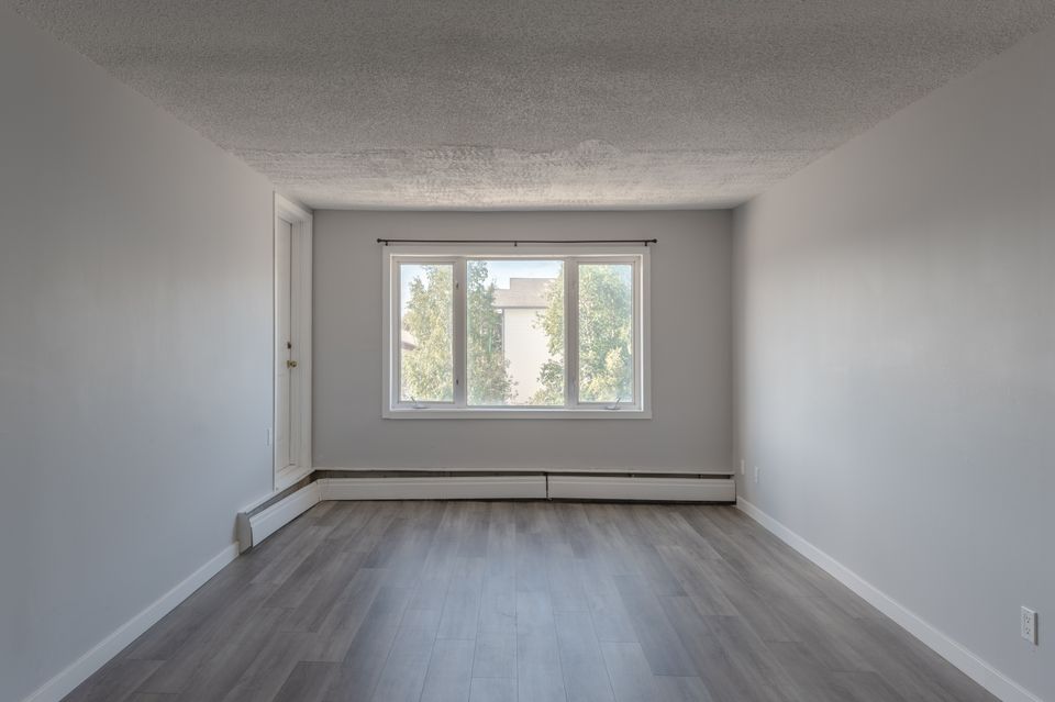 305-dorset-hdr-1 at 305 - 5123 53 Street, Downtown, Yellowknife