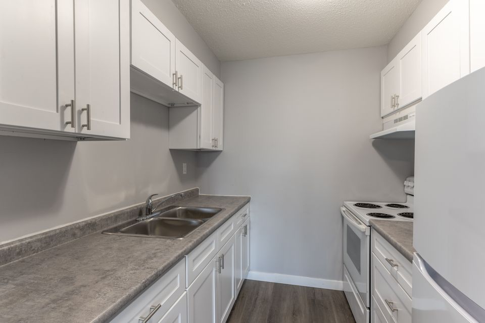 305-dorset-hdr-3 at 305 - 5123 53 Street, Downtown, Yellowknife