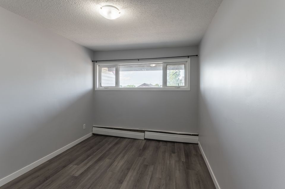 305-dorset-hdr-6 at 305 - 5123 53 Street, Downtown, Yellowknife