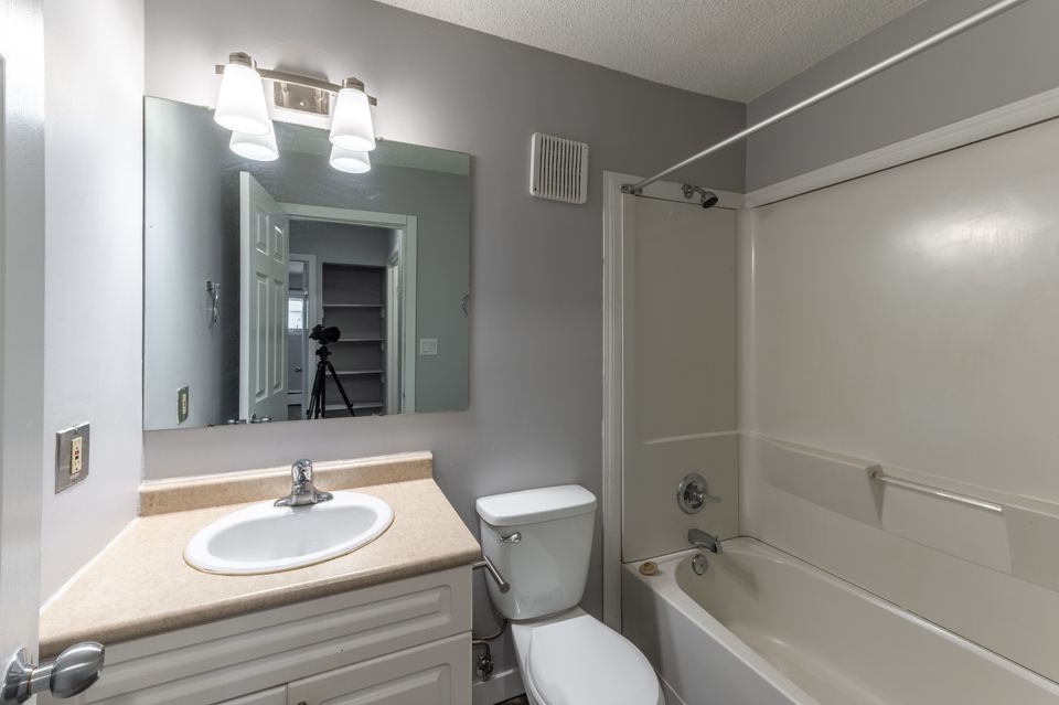305-dorset-hdr-8 at 305 - 5123 53 Street, Downtown, Yellowknife