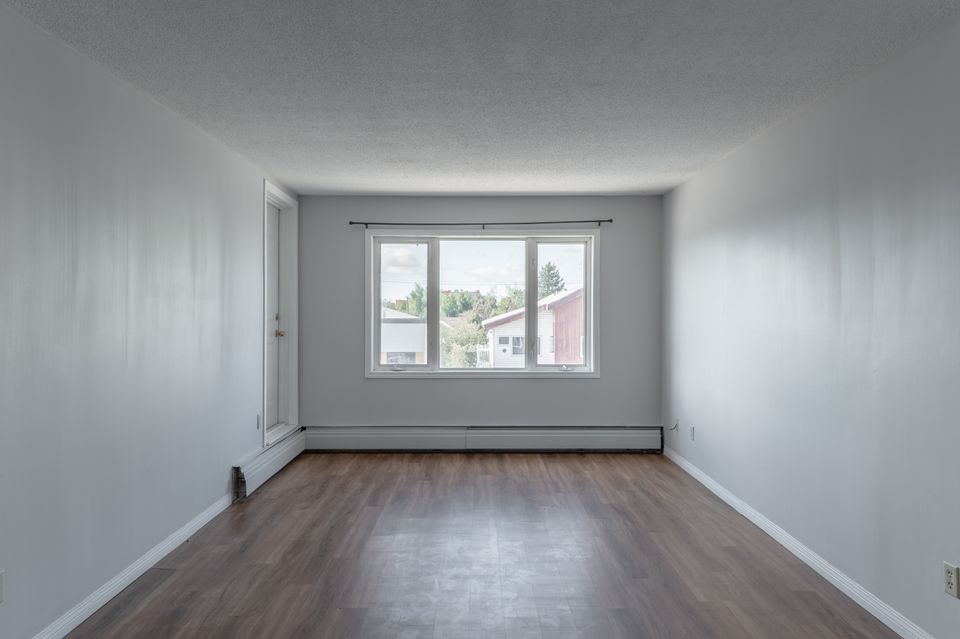 309-dorset-hdr-1 at 309 - 5123 53 Street, Downtown, Yellowknife