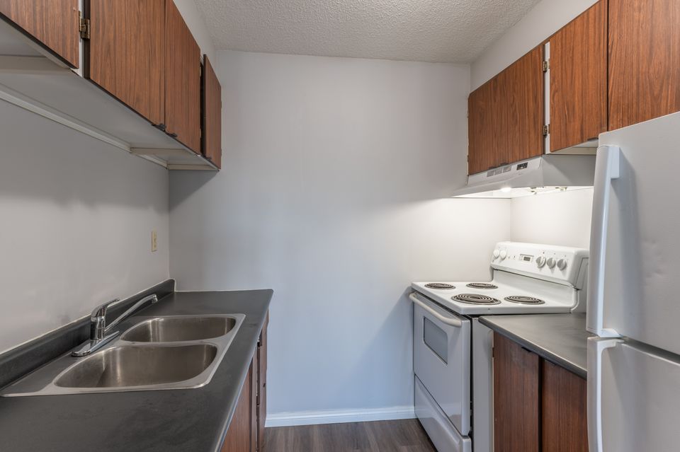 309-dorset-hdr-4 at 309 - 5123 53 Street, Downtown, Yellowknife
