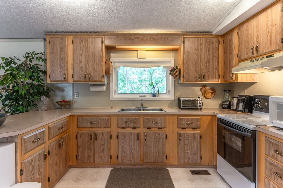 226-borden-drive-hdr-17 at 226 Borden Drive, Range Lake, Yellowknife